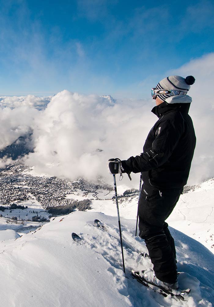 skiing snowboarding - THE LODGE