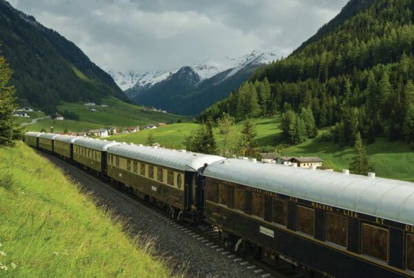 HOMEPAGE 600x403 - Venice Simplon-Orient-Express: A World Of Luxury and Elegance